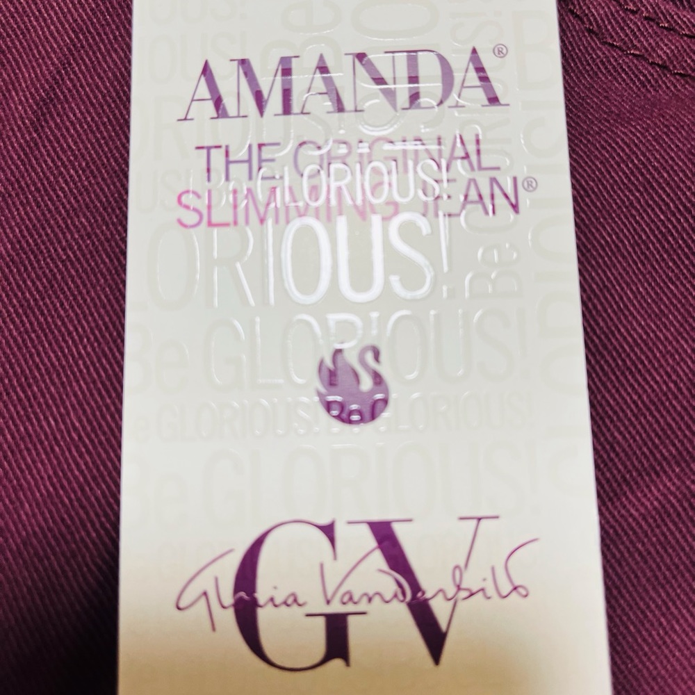 Gloria Vanderbilt Amanda Straight Leg Jeans in Huckleberry